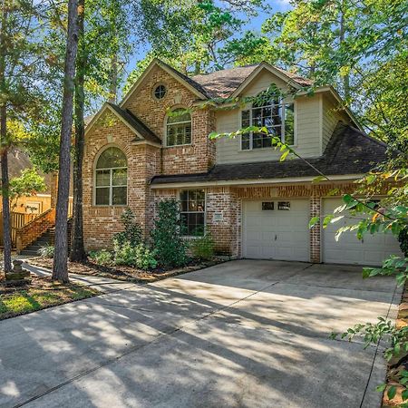 Cozy Home In The Woodlands Spring Εξωτερικό φωτογραφία