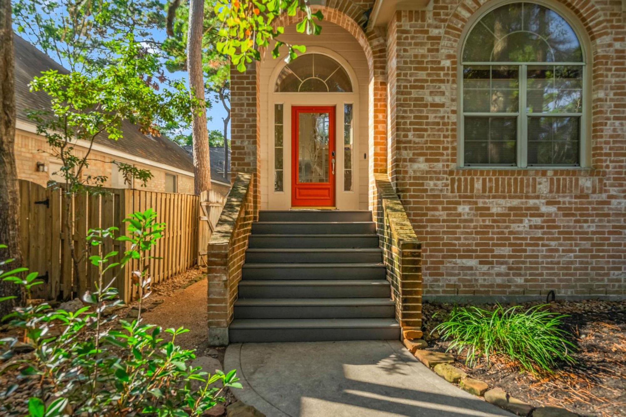 Cozy Home In The Woodlands Spring Εξωτερικό φωτογραφία